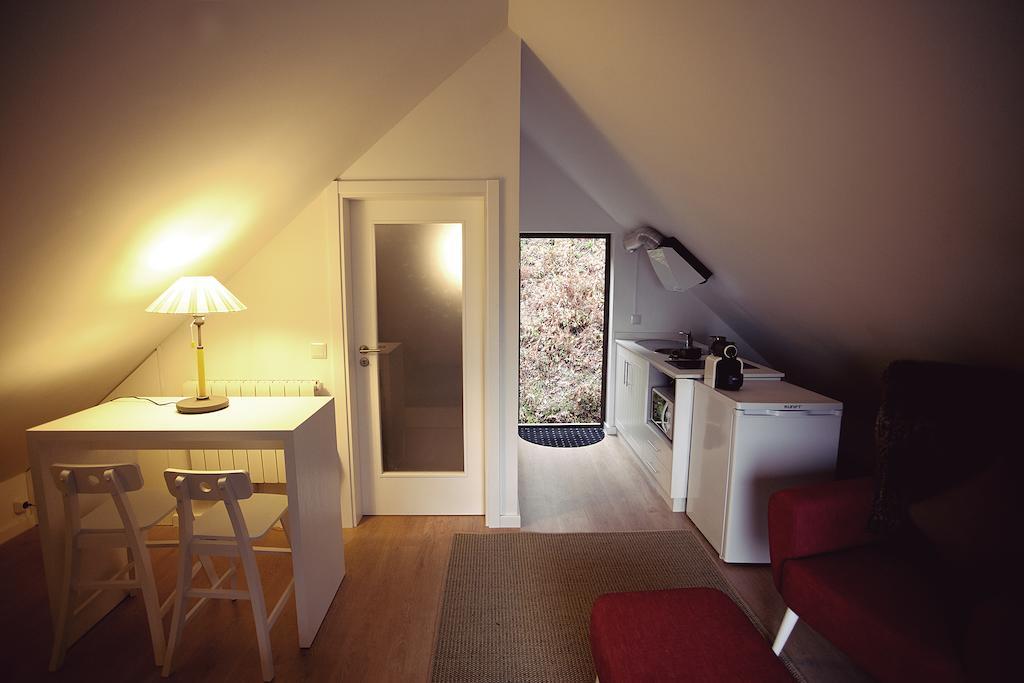 Brown House Βίλα Geres Δωμάτιο φωτογραφία